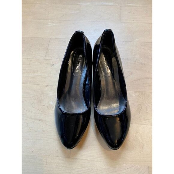 KENNETH Cole Reaction Women's wedge shoe black patent brand new - Picture 2 of 5